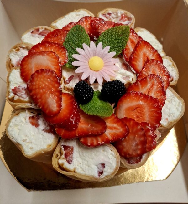 Famille-crêpes -fraises – Image 2