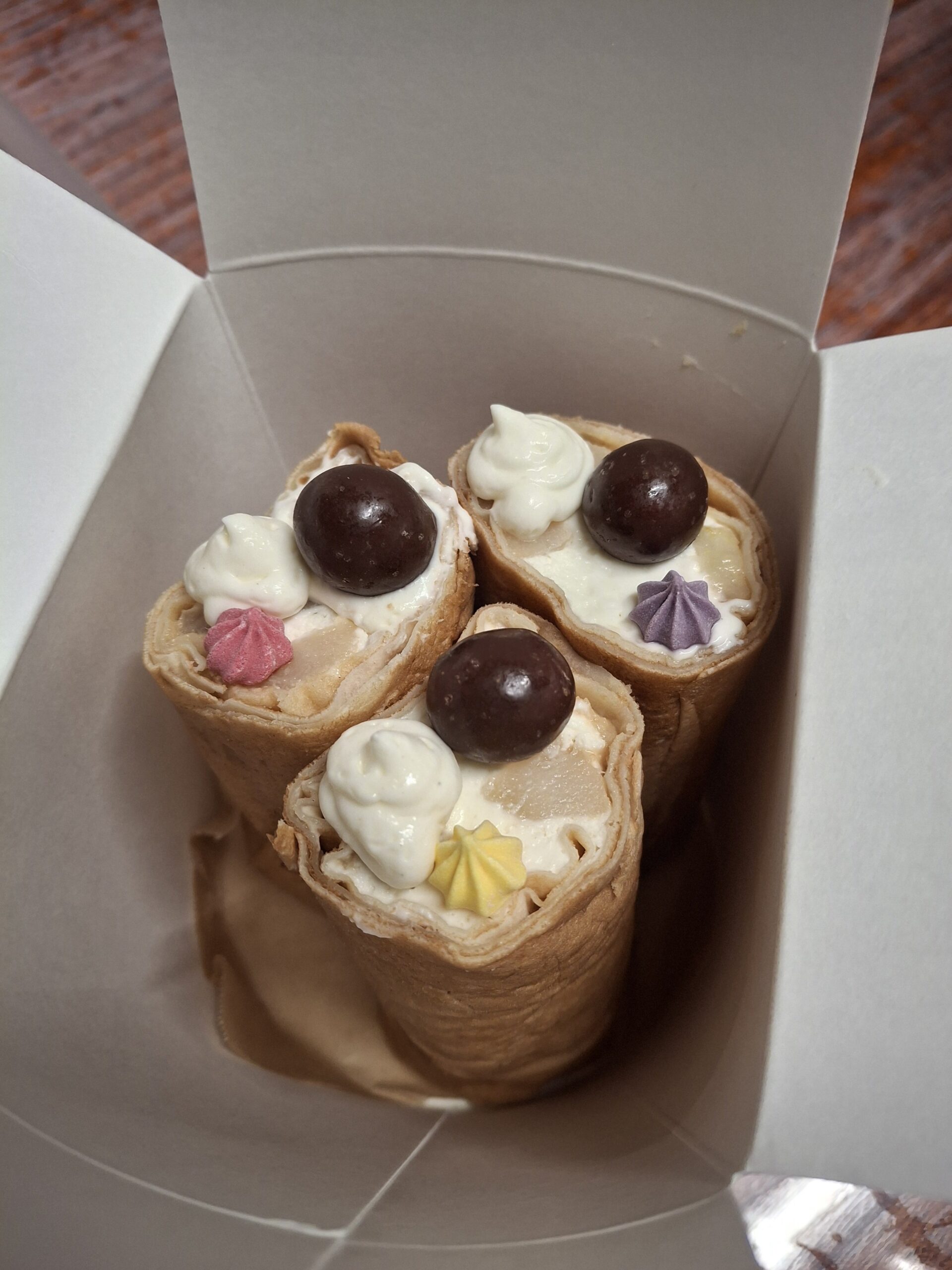 gâteau crêpes.
Famille-crêpes- poire 🍐